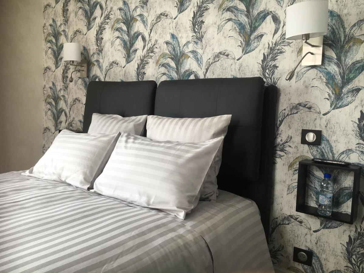 Bed and Breakfast Les Roches Bleues Uzerche Exterior foto