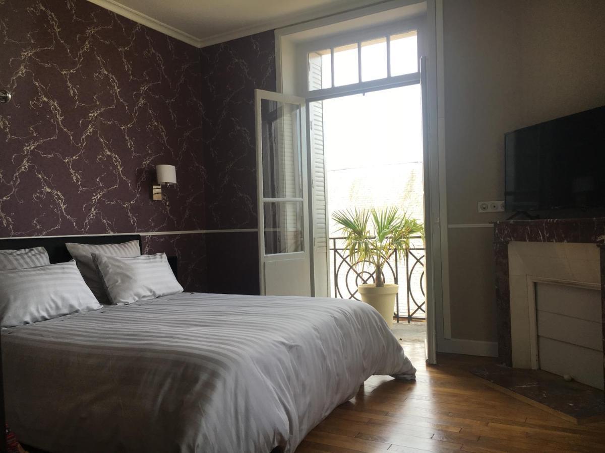 Bed and Breakfast Les Roches Bleues Uzerche Exterior foto